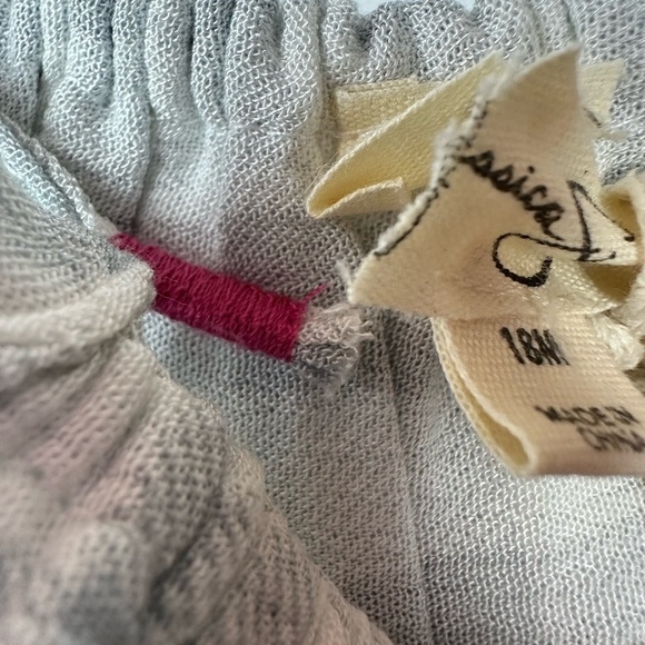 Jessica Simpson Ruffled Romper Gray Check Patten With Pink Embroidery Size 18m - Picture 4 of 4